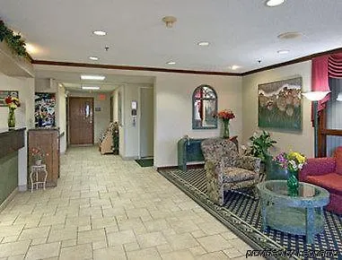 Hotel Baymont By Wyndham Chicago/alsip