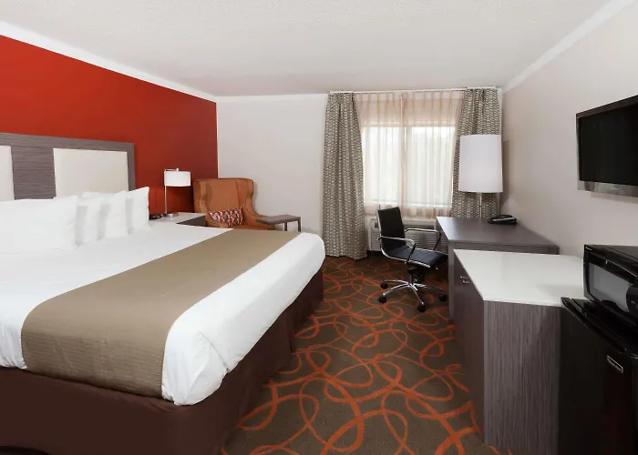 Hotel Baymont By Wyndham Chicago/alsip